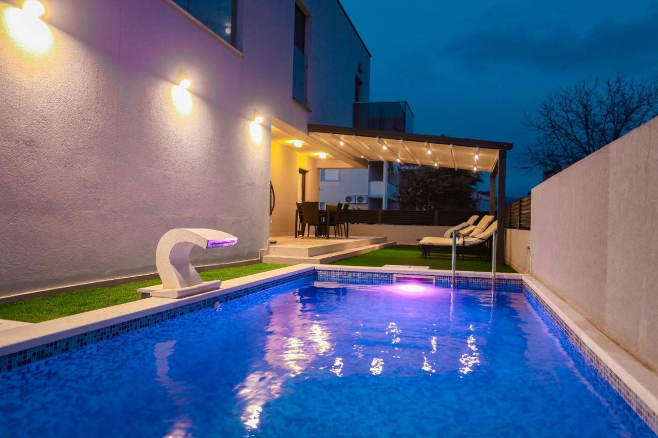 Villa Castelli, Apartment With Pool, Kaštela מראה חיצוני תמונה