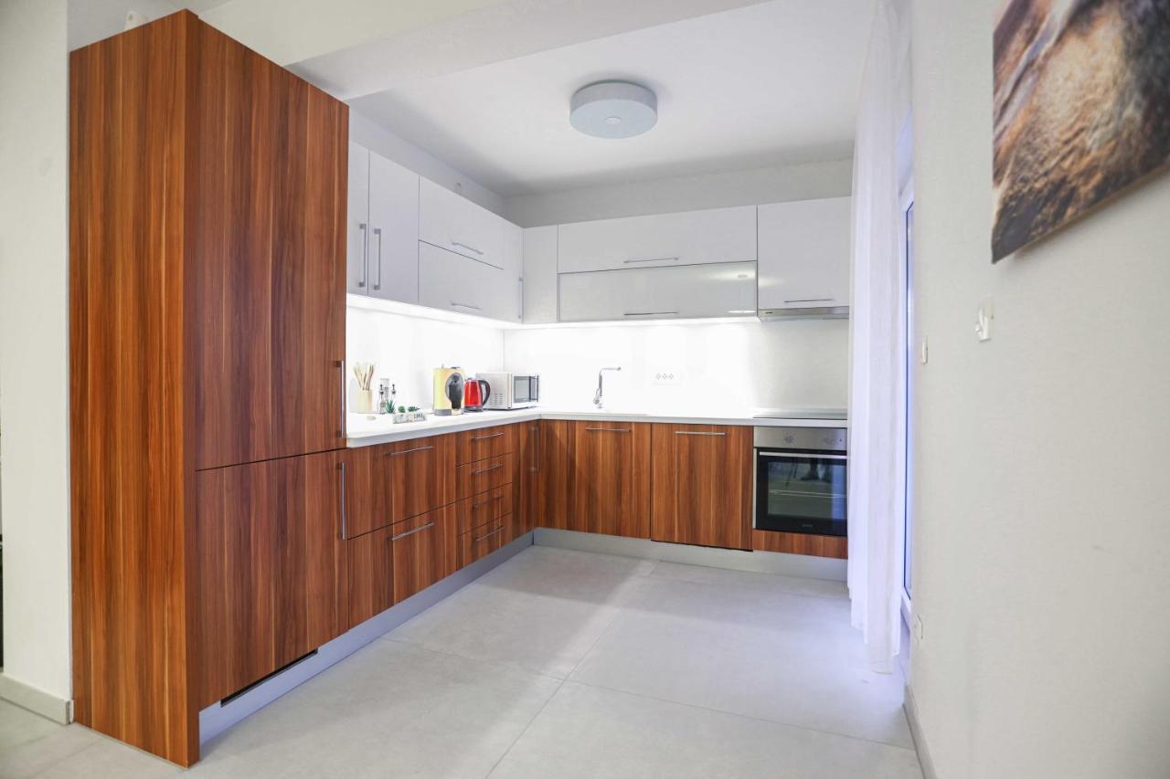 Villa Castelli, Apartment With Pool, Kaštela מראה חיצוני תמונה