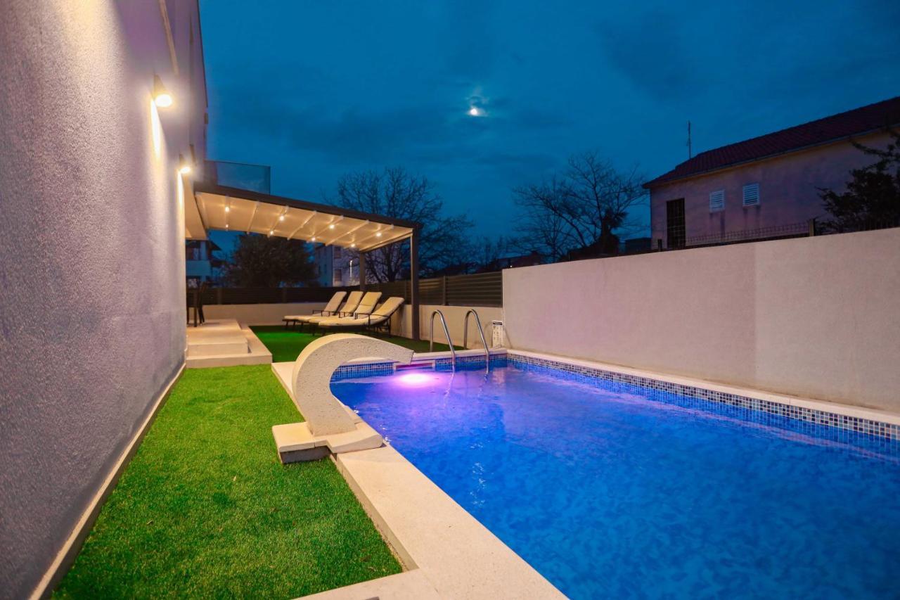 Villa Castelli, Apartment With Pool, Kaštela מראה חיצוני תמונה